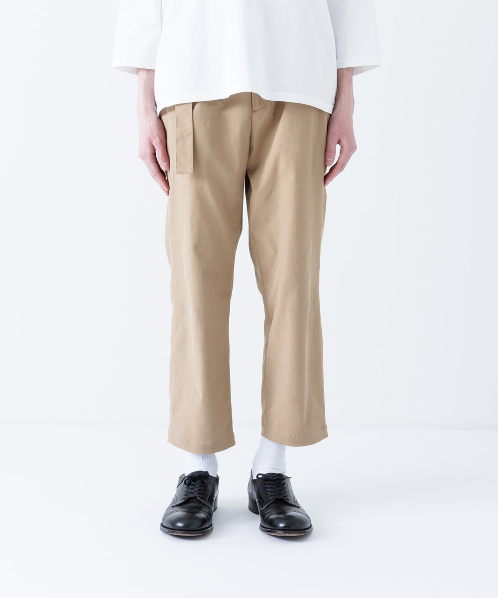 COOLMAX FABRIC BELTED PANTS