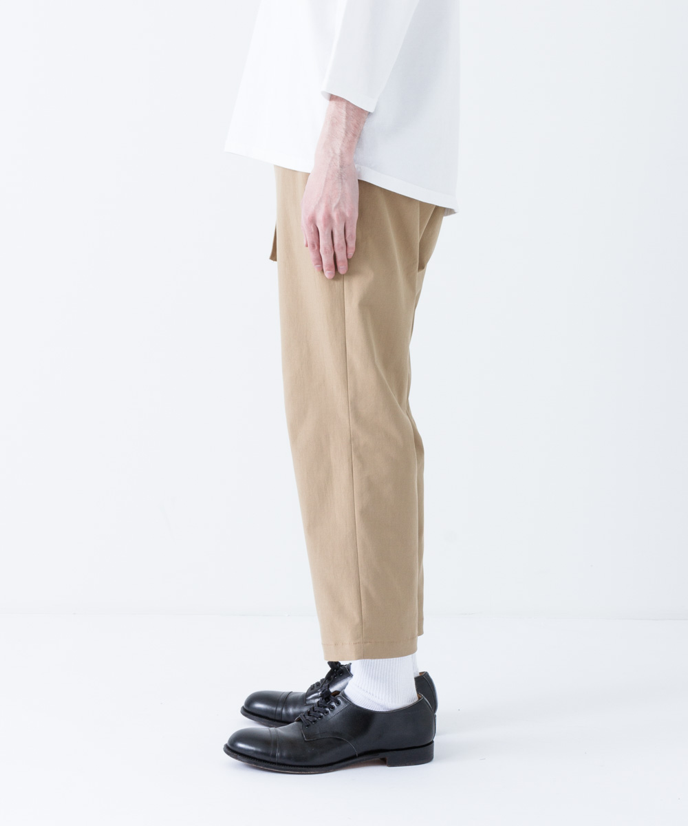 COOLMAX FABRIC BELTED PANTS