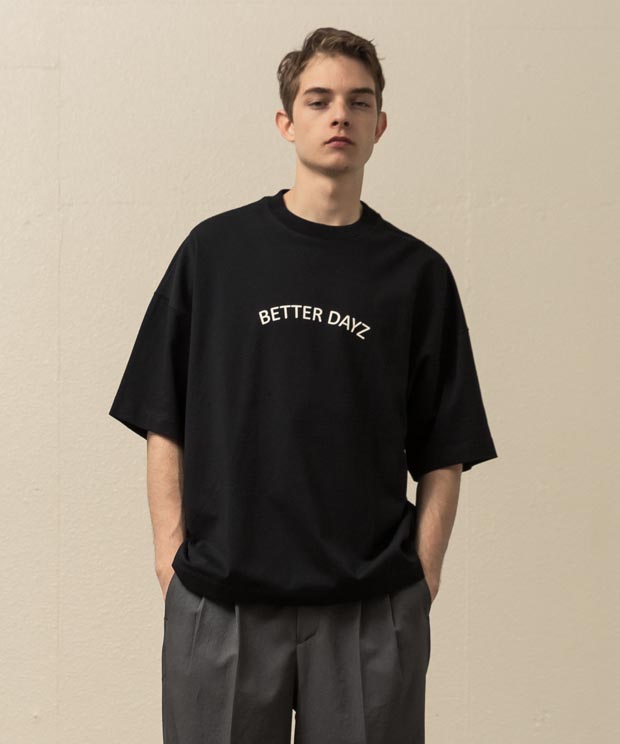Dropped Shoulders Printed T-Shirt (Better Dayz) - BLACK