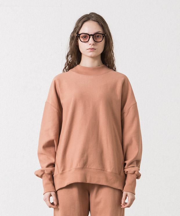 Loose Silhouette High Neck Vintage Sweat - PINK