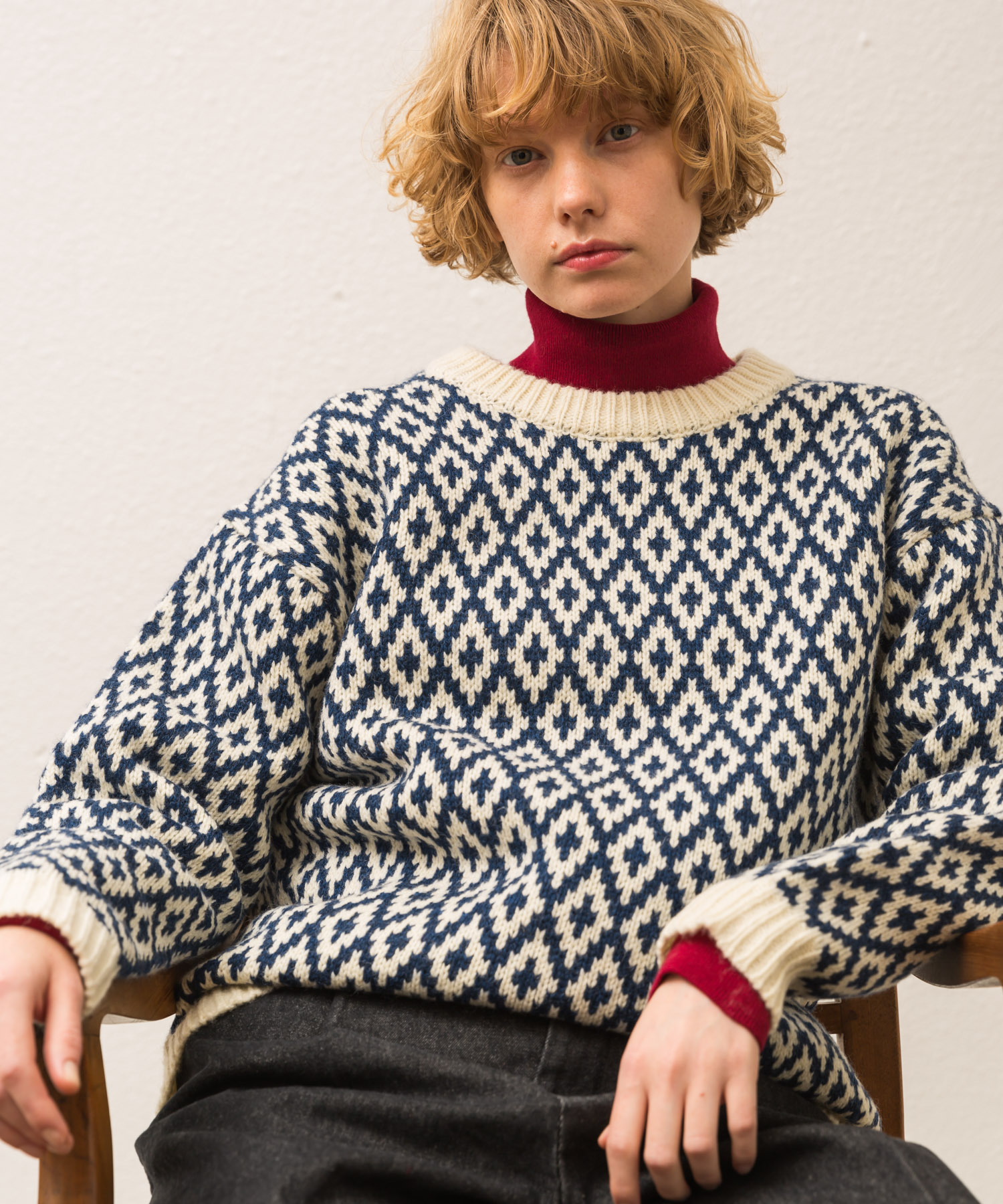 Argyle Pattern Jacquard Pullover Knit - NAVY