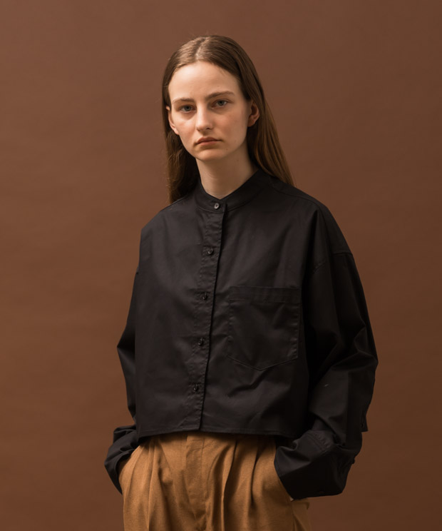 Wide Silhouette Cropped Shirt - BLACK