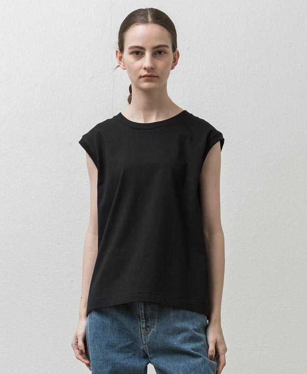 Sleeveless T-Shirt - BLACK