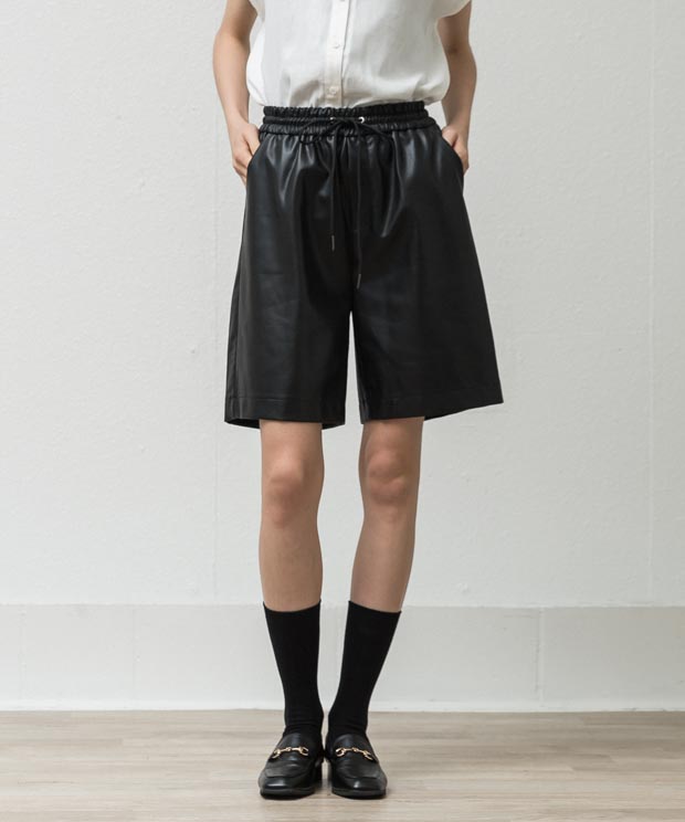 Synthetic Leather Half Pants - BLACK