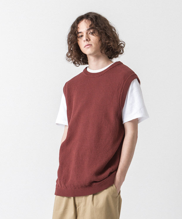 High-Twist Pique Knit Vest - BROWN