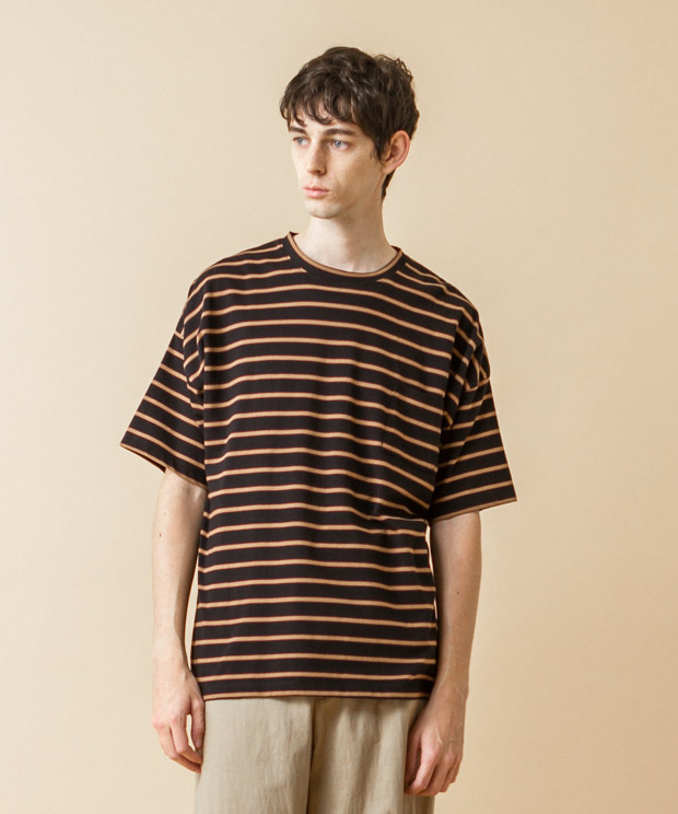 Dropped Shoulders Border T-Shirt - BLACK