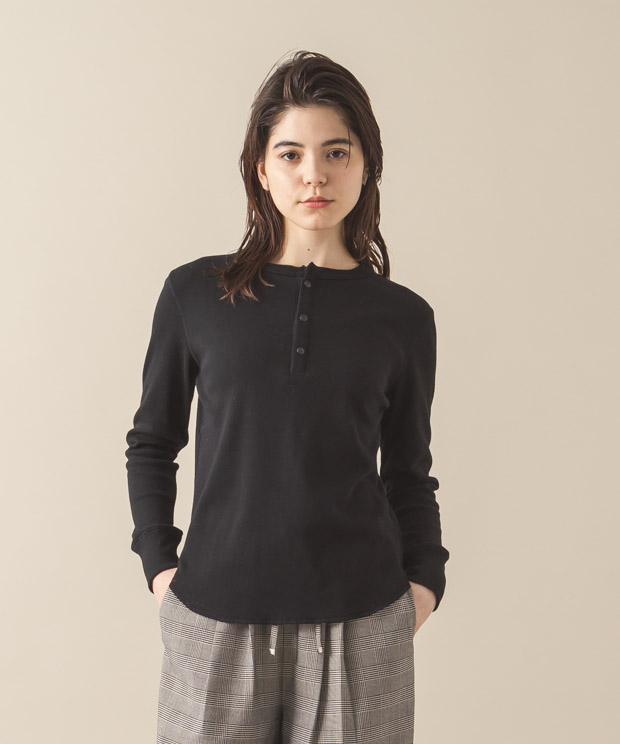 Henley-Neck Pullover - BLACK